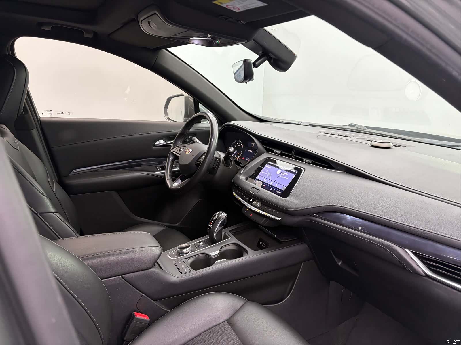 Cadillac XT4, 2019 14