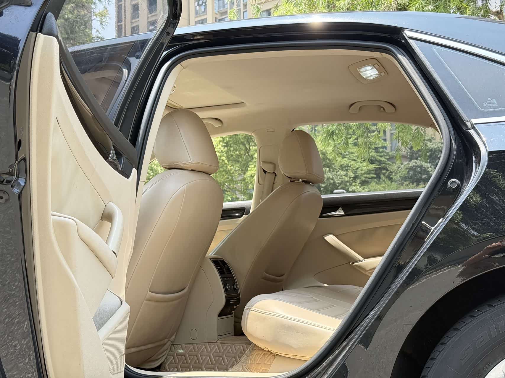 Volkswagen Passat, 2012 9