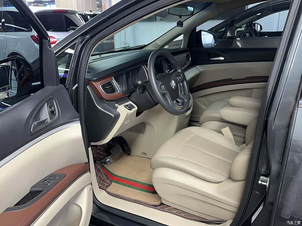 Buick GL8, 2020 8