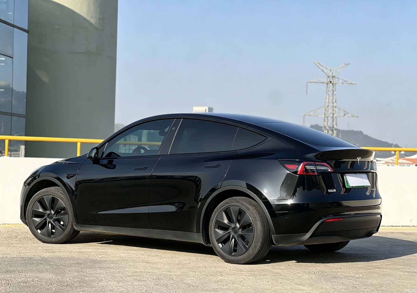 Tesla Model Y, 2024 4
