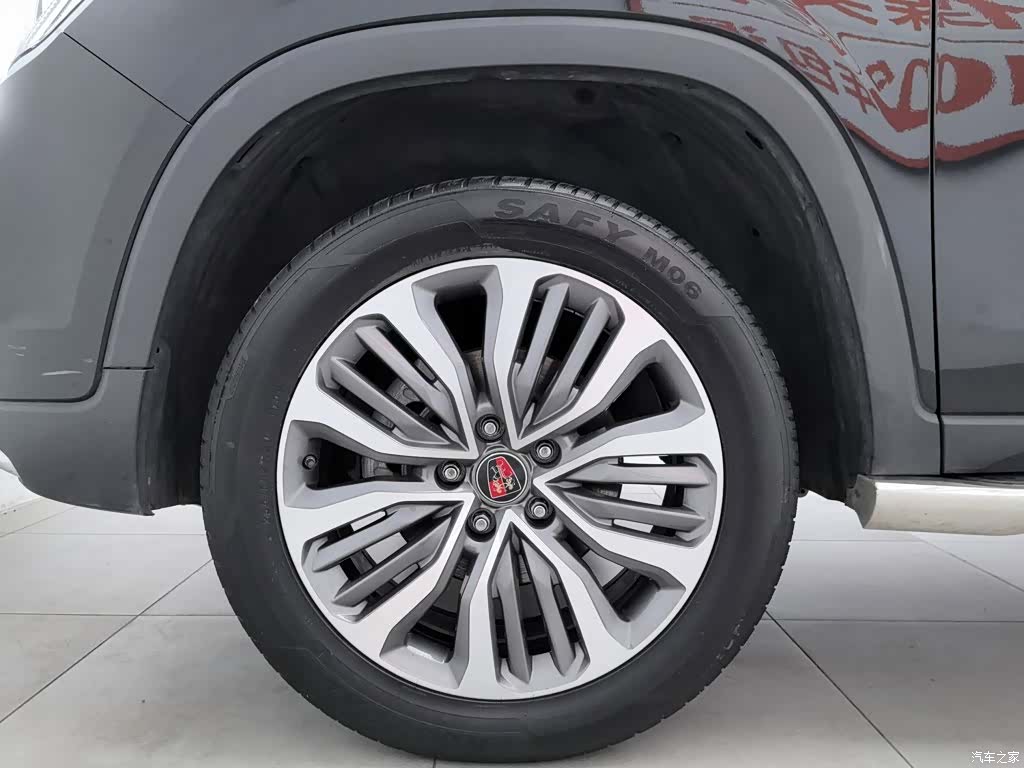 Roewe RX8, 2018 17