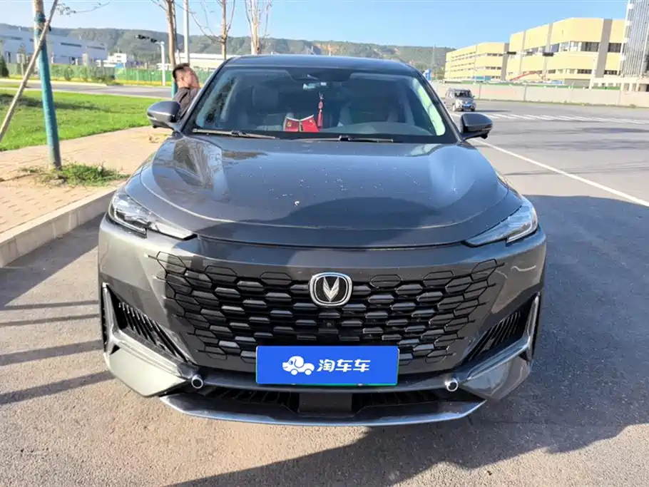 Changan UNI-K Smart iDD