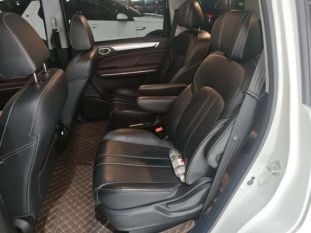 Trumpchi M6, 2025 17