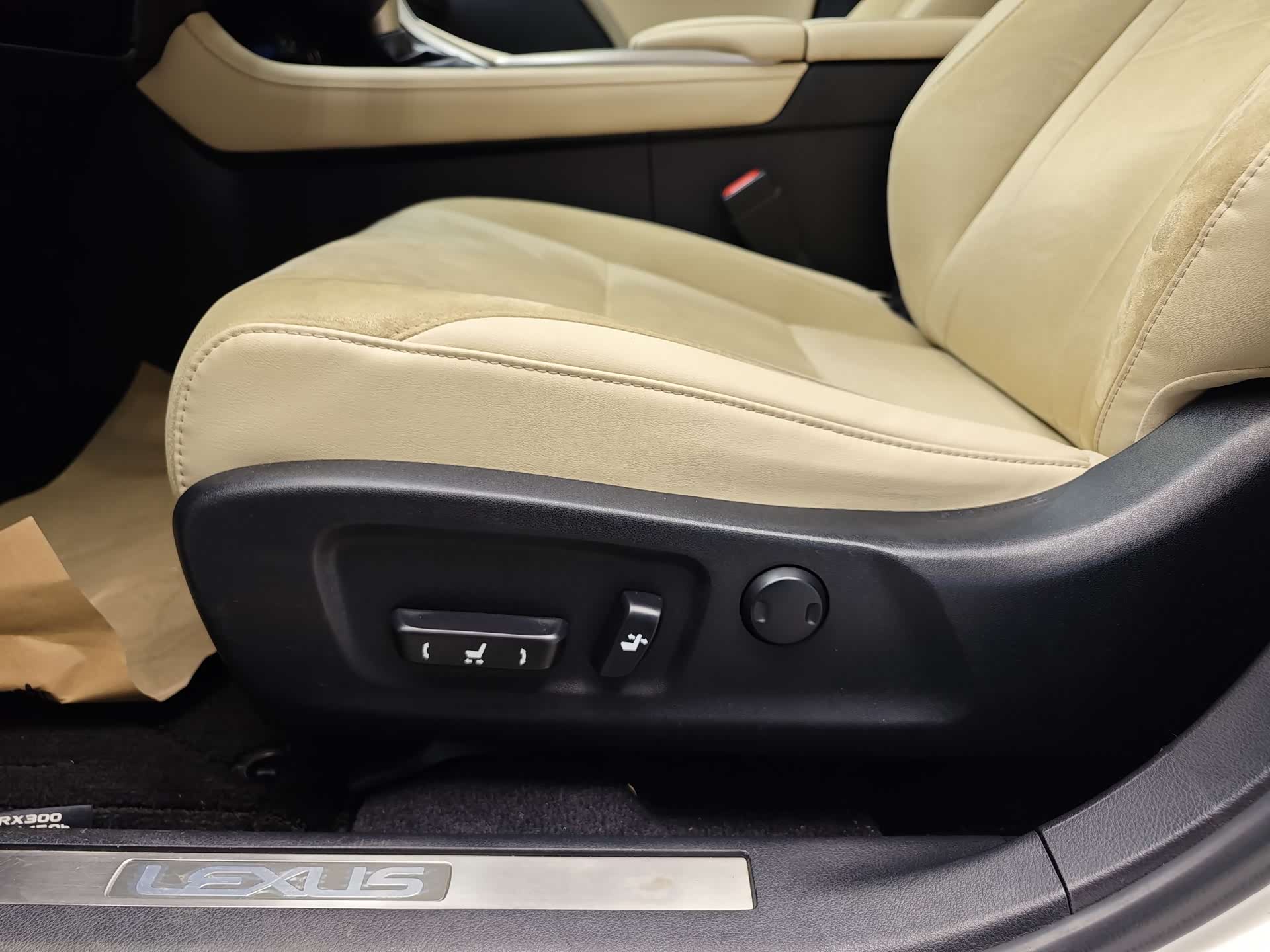 Lexus RX, 2022 10