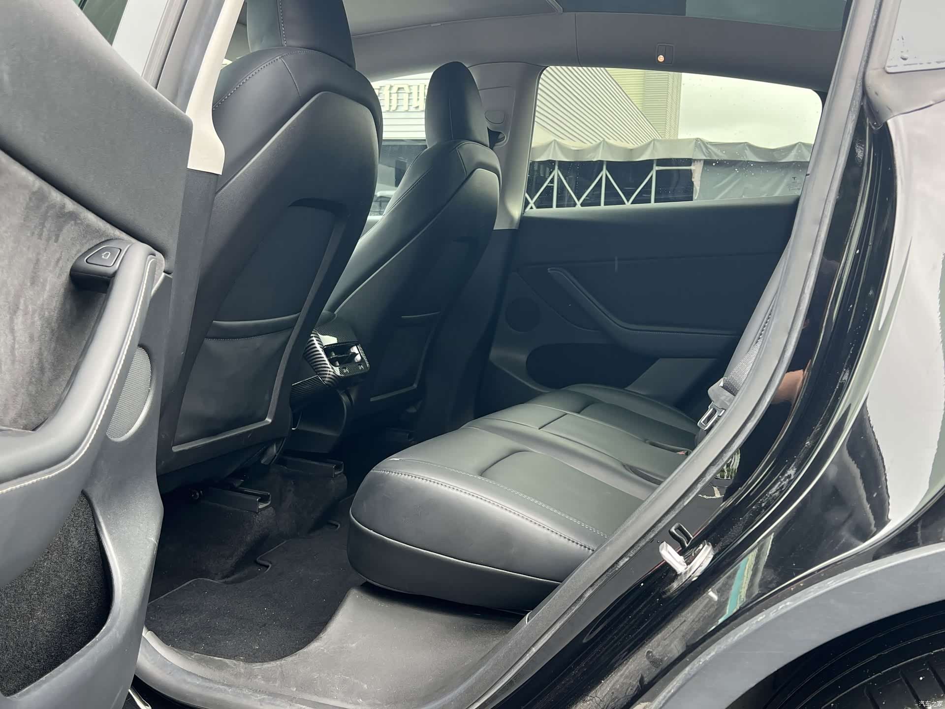 Tesla Model Y, 2022 14