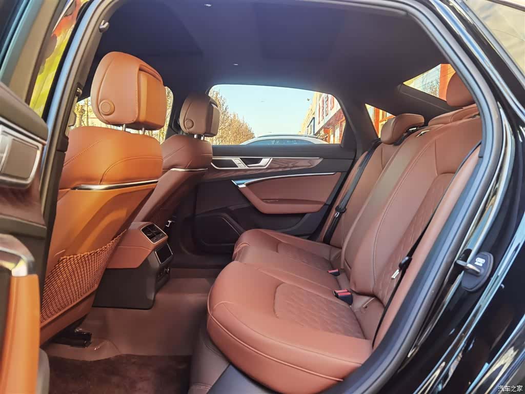 Audi A6L, 2025 10