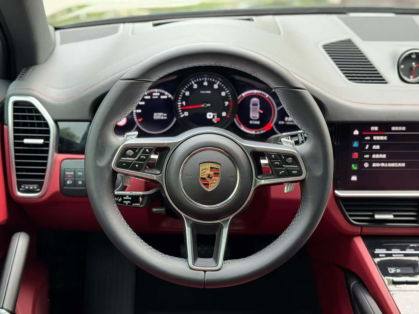 Porsche Cayenne, 2023 11