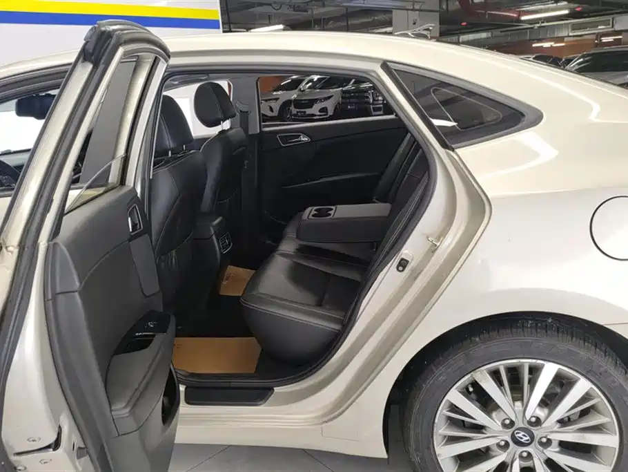 Hyundai Name picture