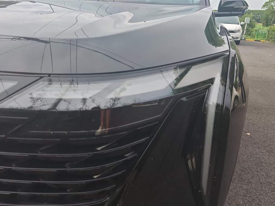 Geely Atlas L