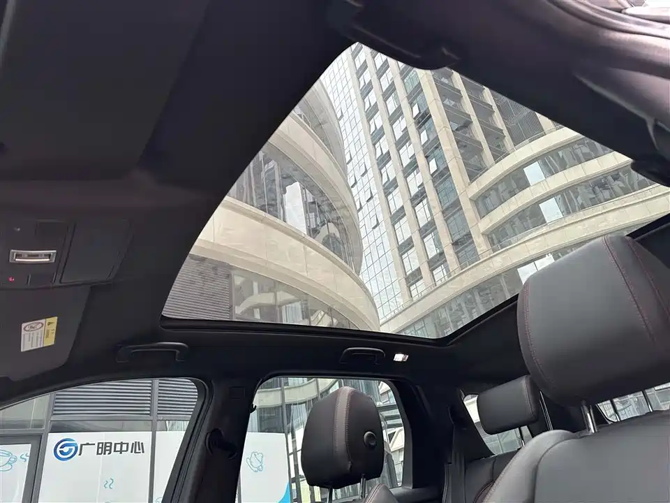 Land Rover Discover sports