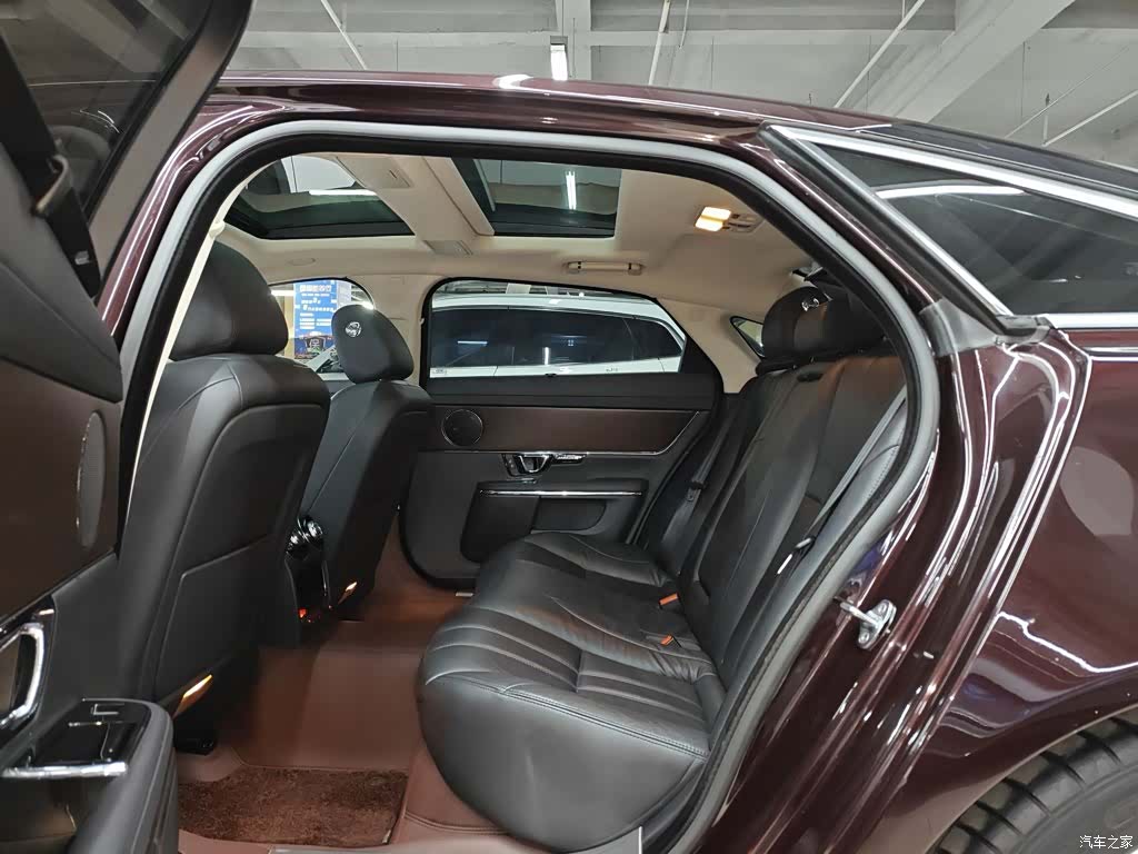 Jaguar XJ, 2015 18