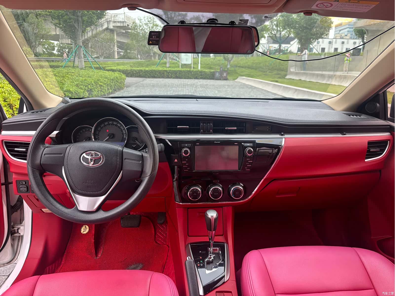 Toyota Corolla, 2015 4