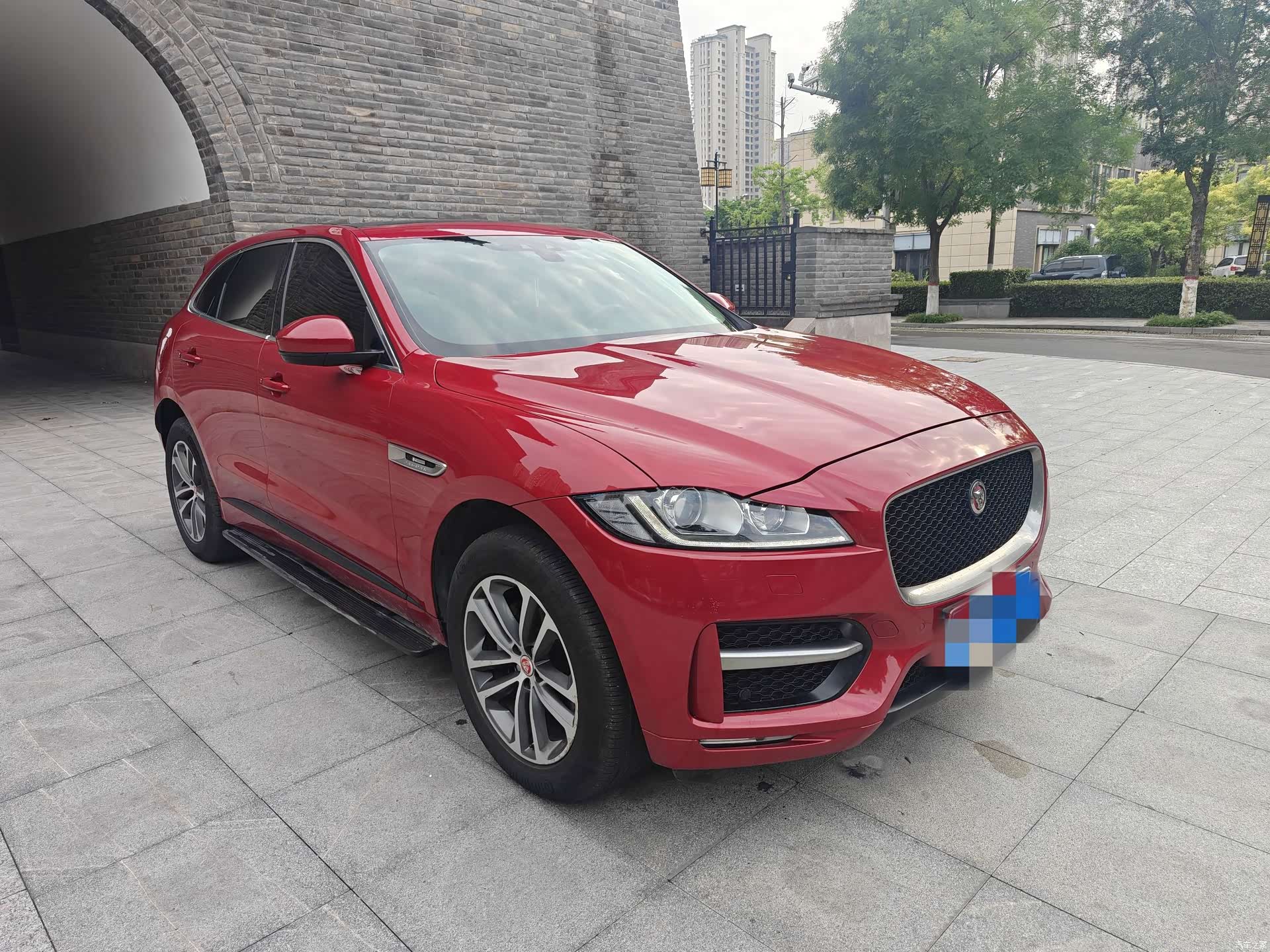 Jaguar F-PACE, 2017 3