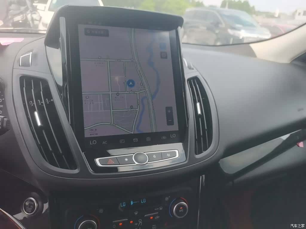 Ford Kuga, 2019 13