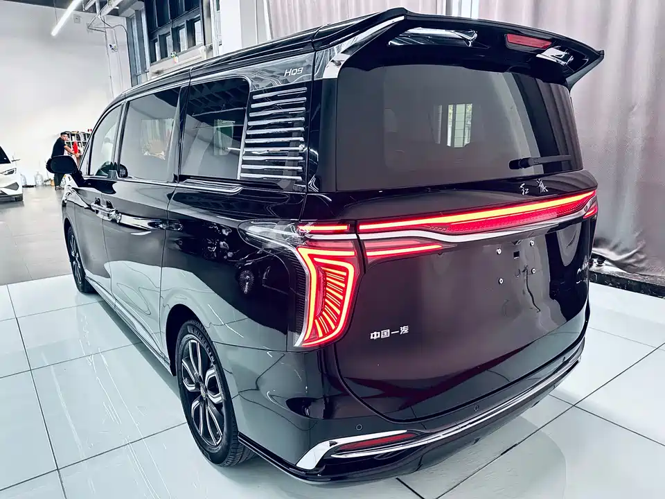 Hongqi HQ9