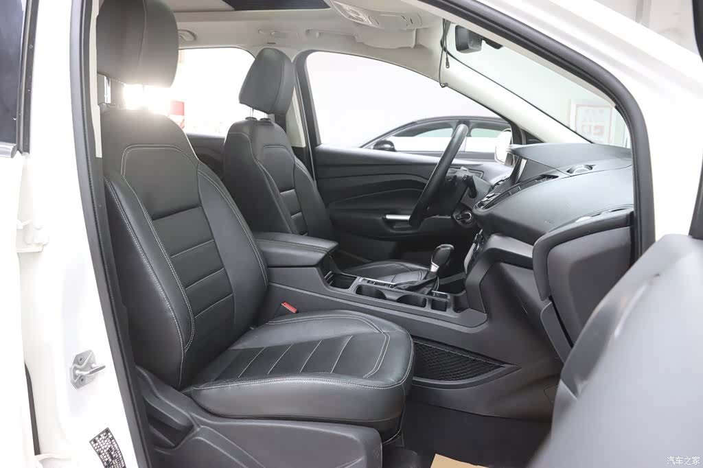 Ford Kuga, 2017 21