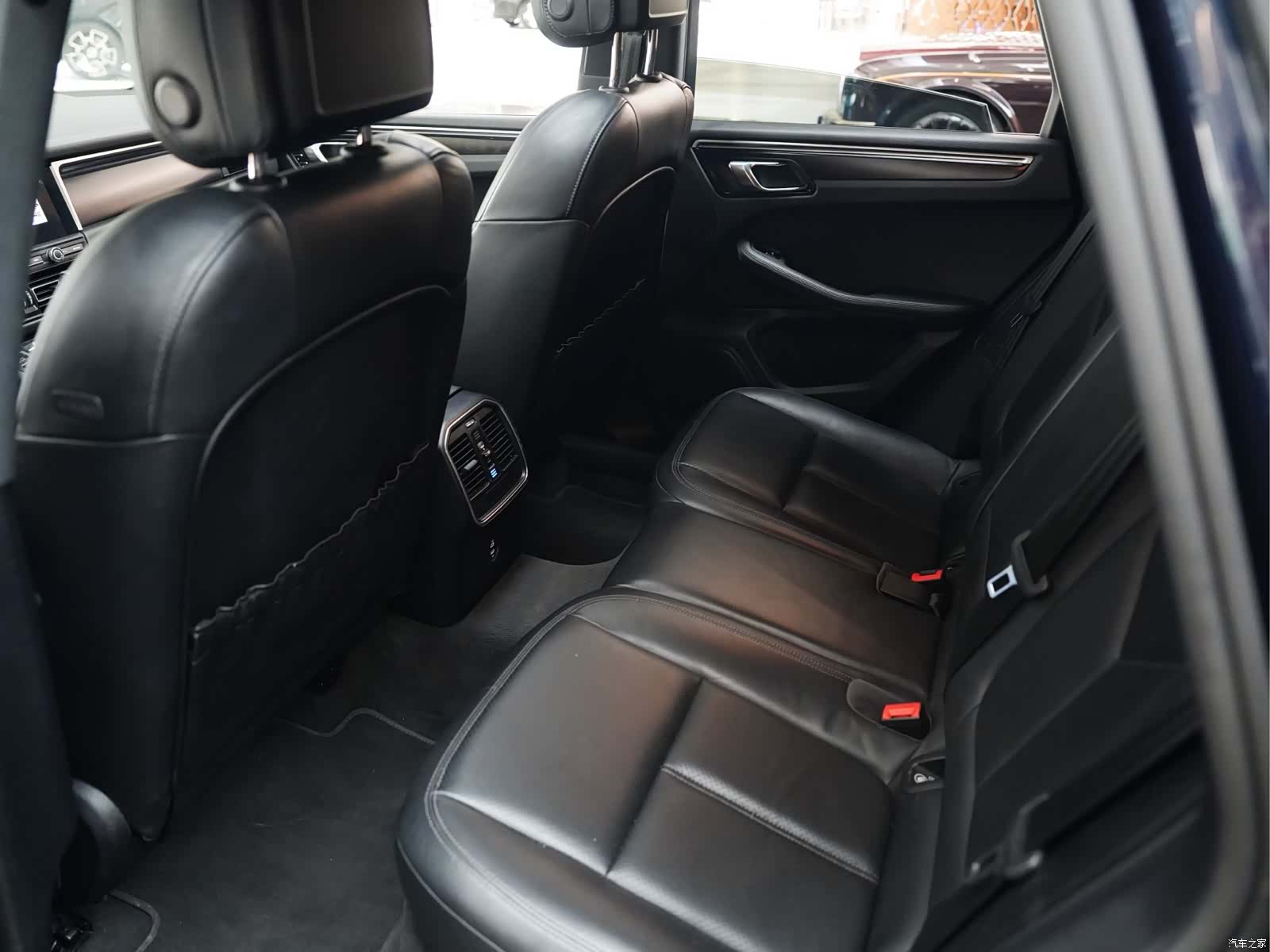 Porsche Macan, 2020 11