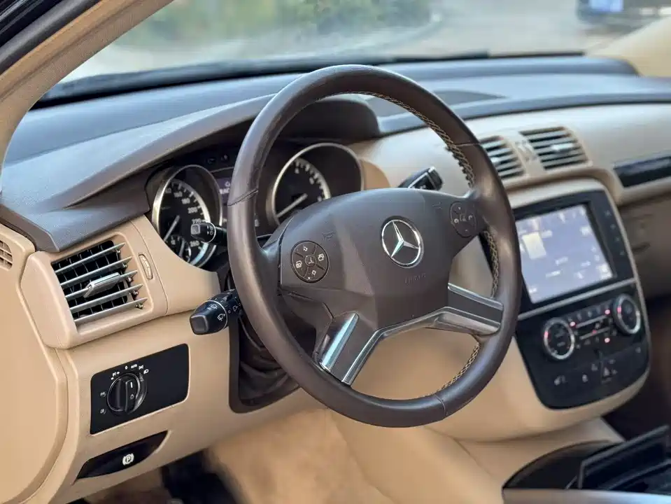 Mercedes-Benz R-class