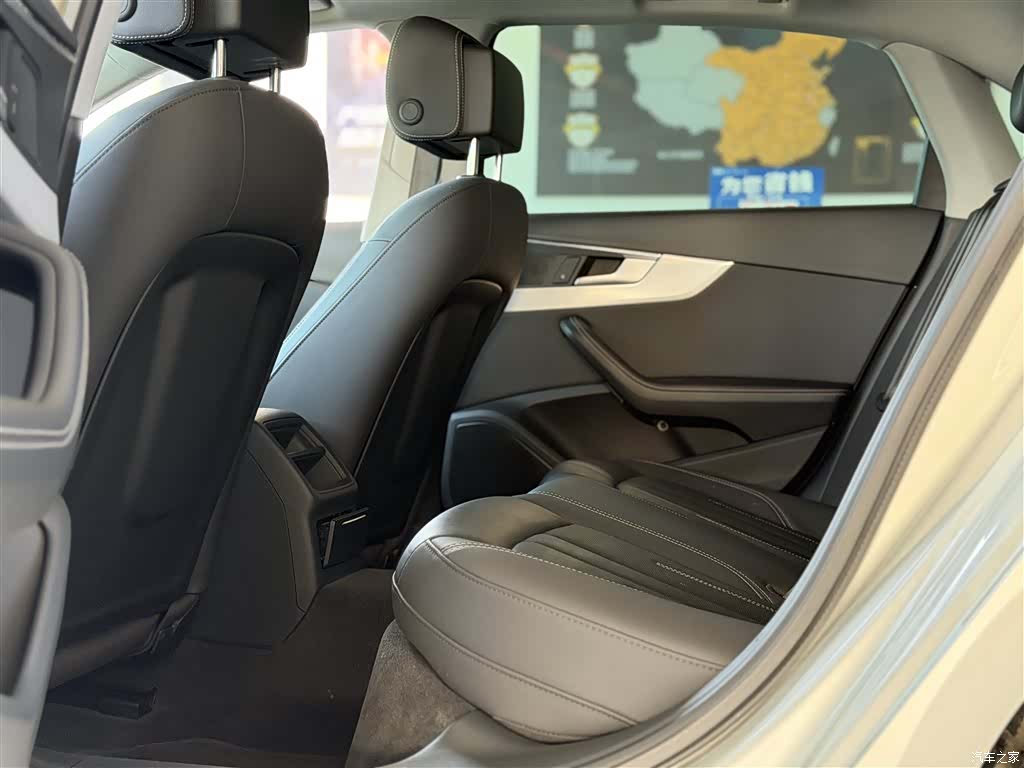 Audi A4L, 2021 22