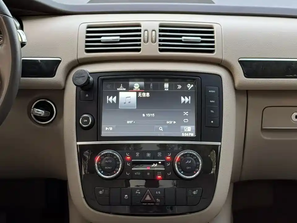 Mercedes-Benz R-class