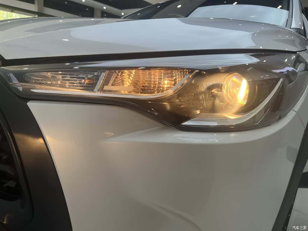 Toyota Corolla, 2024 все фото