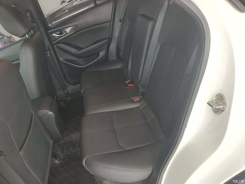 Mazda CX-4, 2020 17