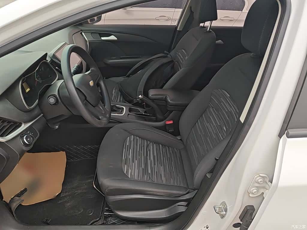 Chevrolet 320, 2019 15