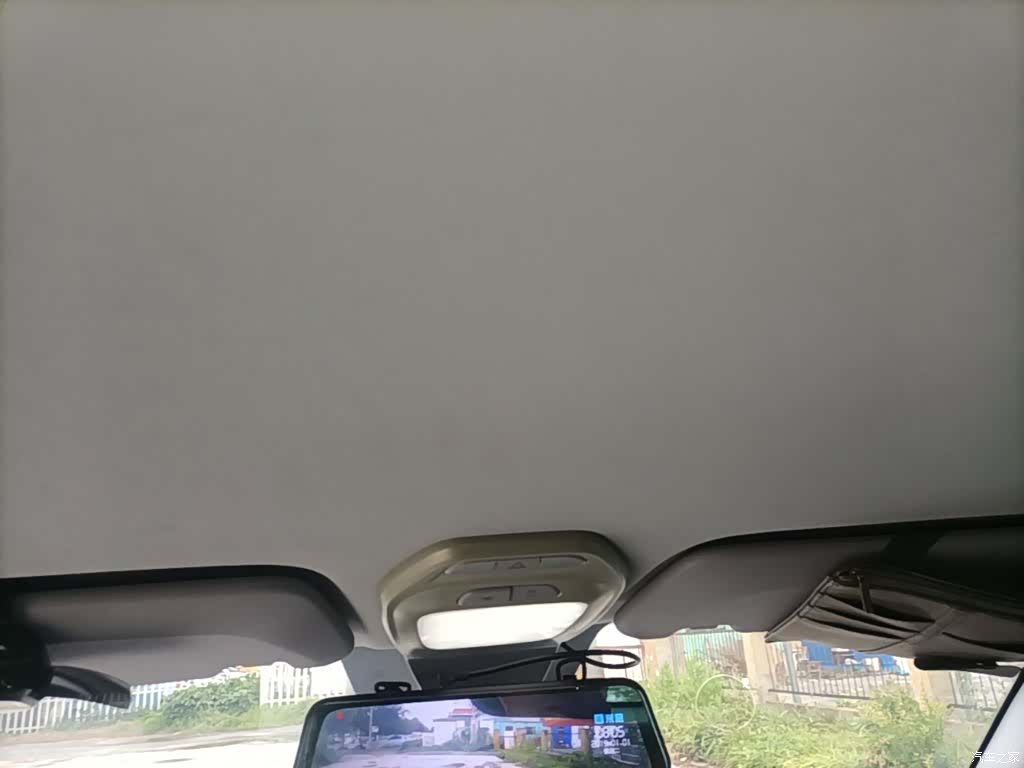 Wuling E200, 2019 18