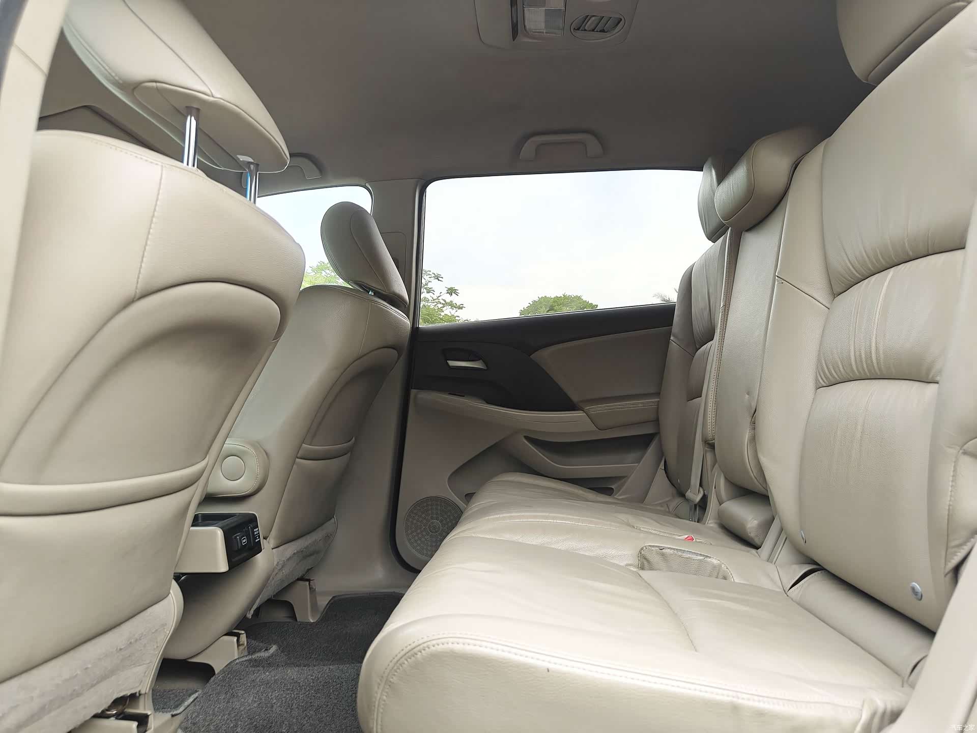 Honda Odyssey, 2013 16