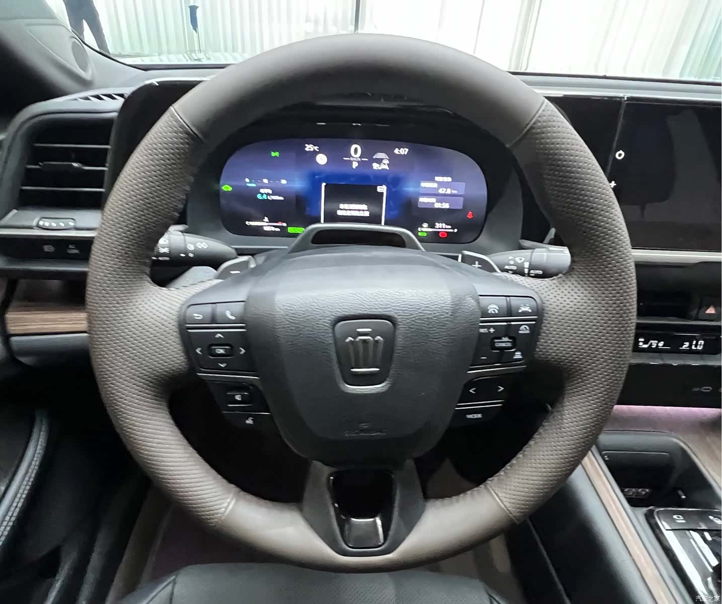 Toyota Crown, 2026 14