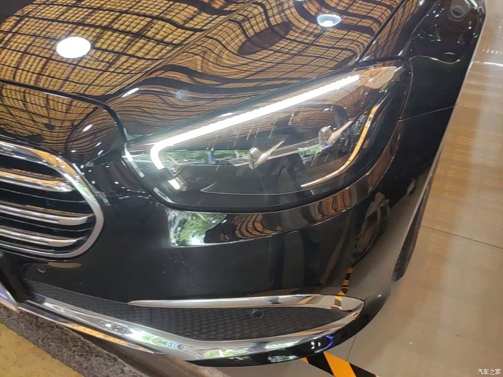 Mercedes-Benz E-Class, 2022 24