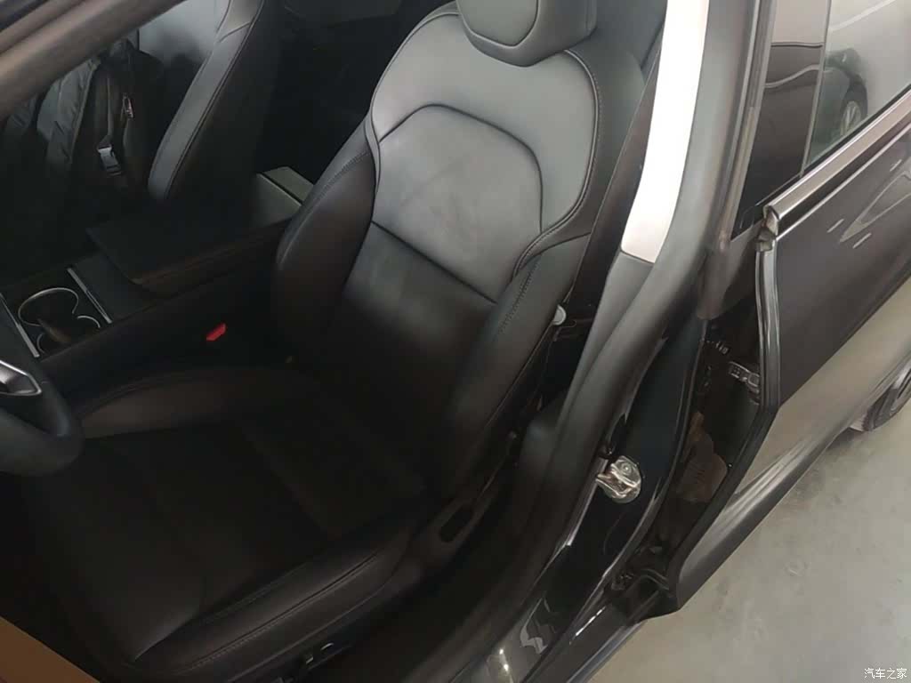 Tesla Model 3, 2024 15