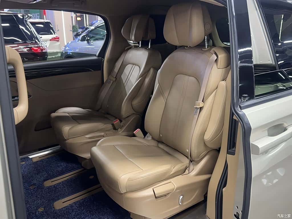 Buick GL8, 2018 9