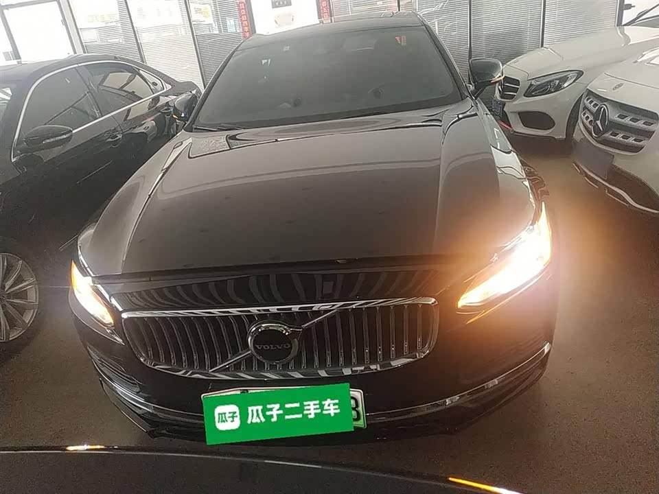 Volvo S90