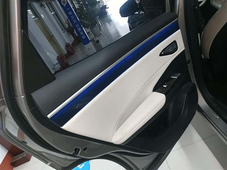 Geely Galaxy Galaxy L7