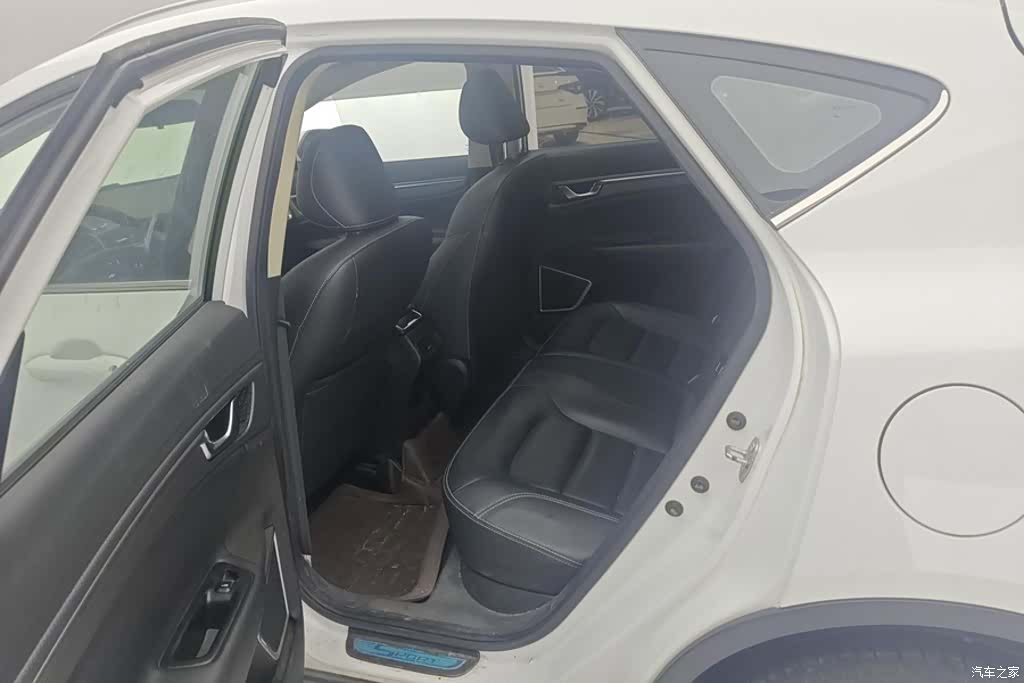 Geely Emgrand, 2018 11