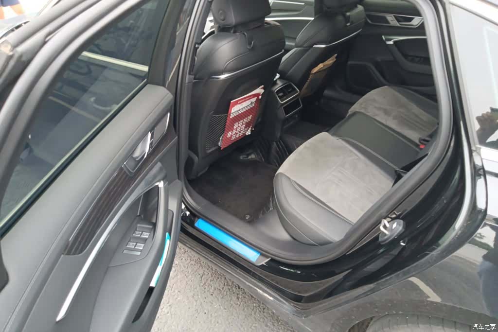 Audi A6L, 2024 11