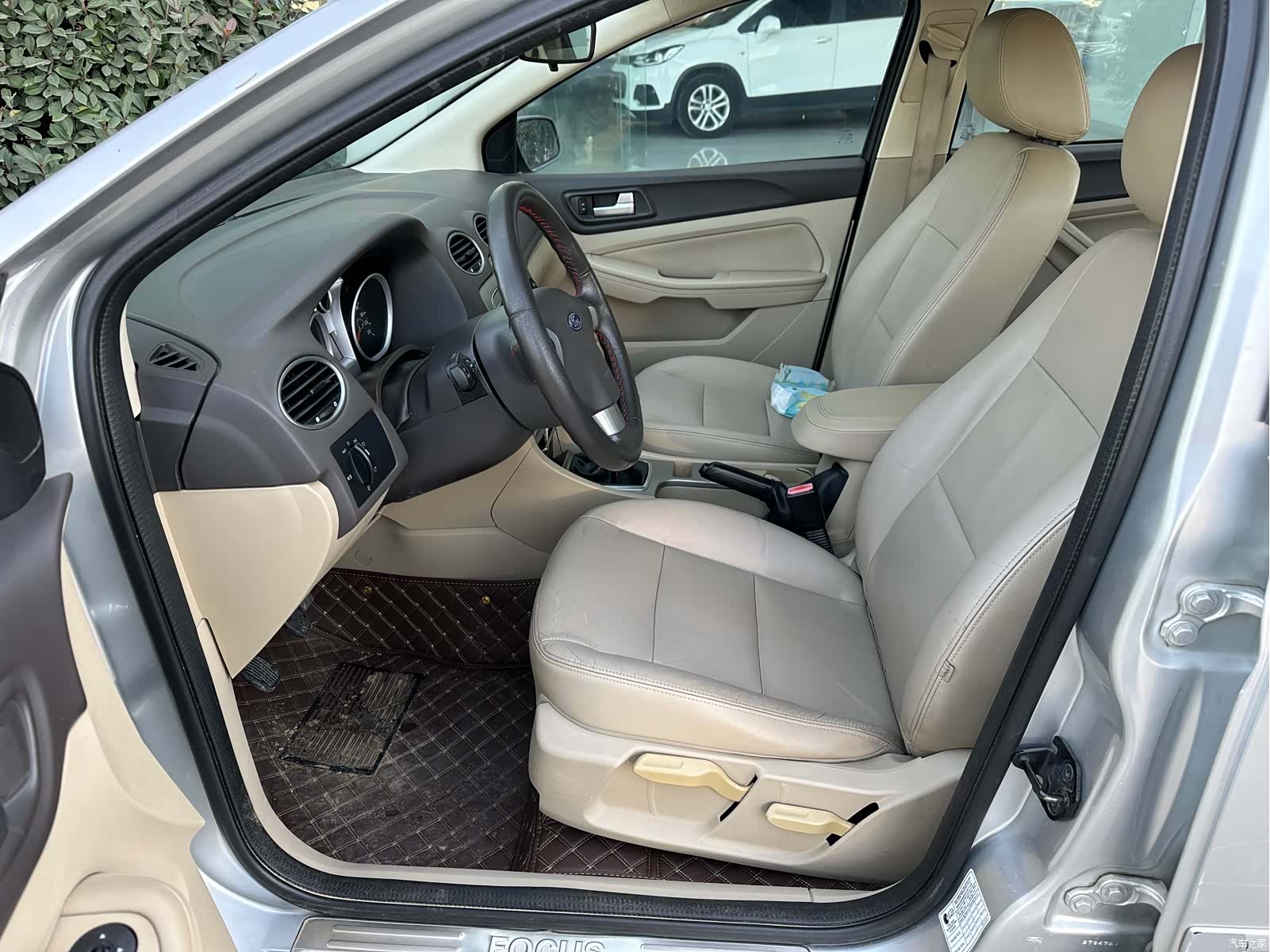 Ford Focus, 2014 7