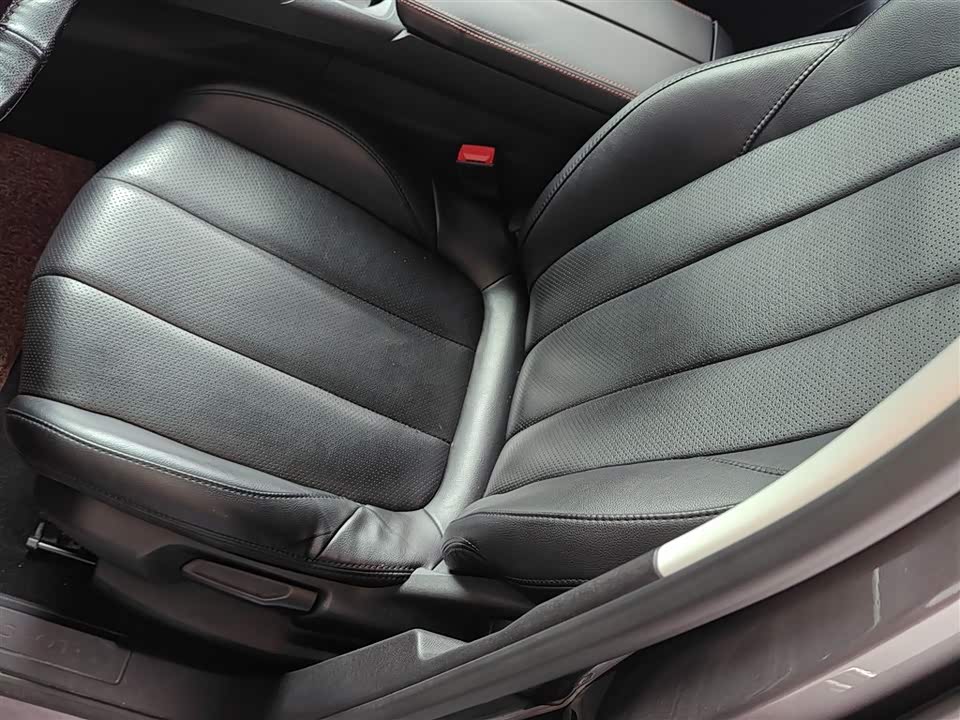 Peugeot 4008 Peugeot 4008