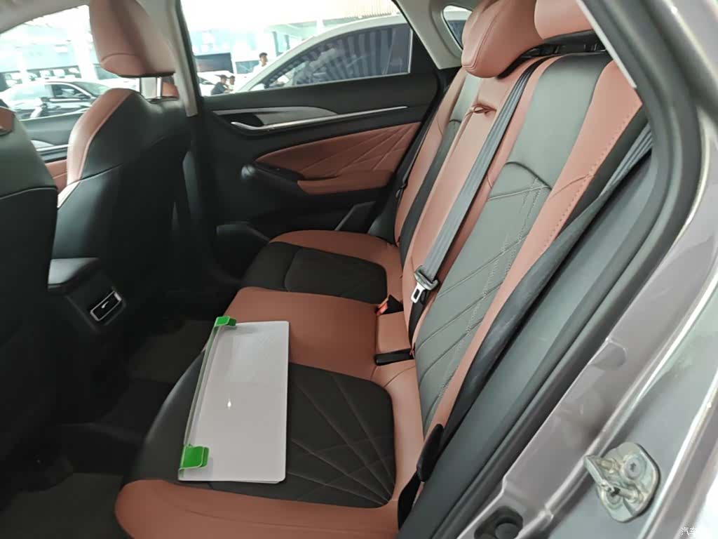 Changan Eado, 2022 17