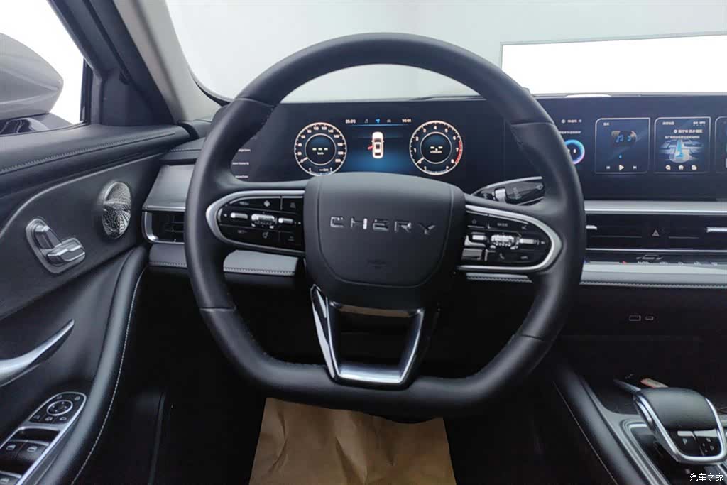 Chery Arrizo 8, 2023 15