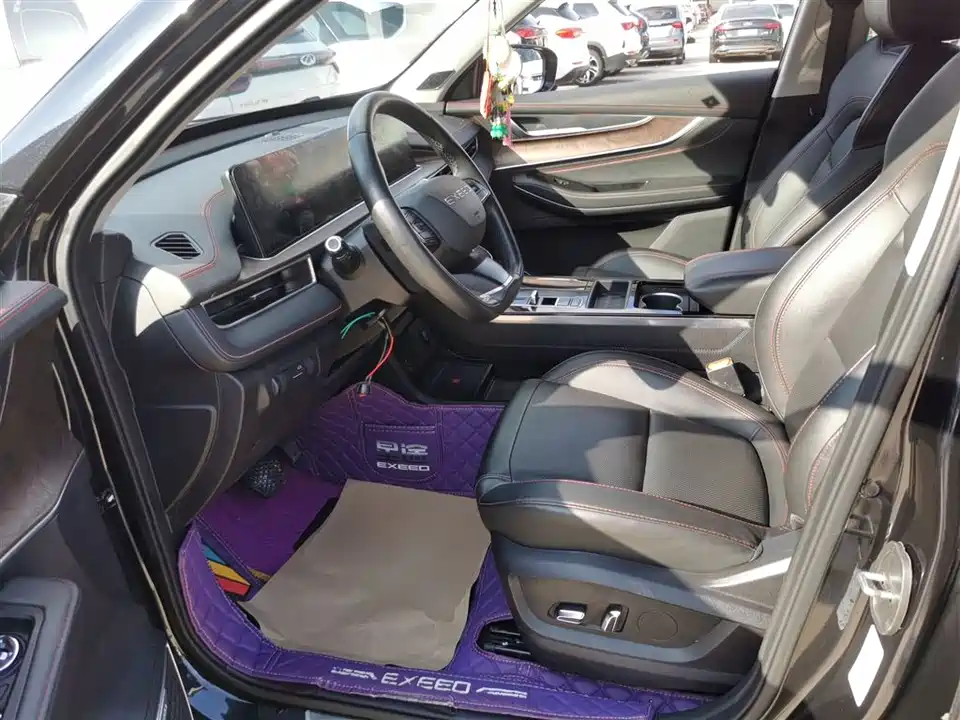 Exeed Chasing the wind