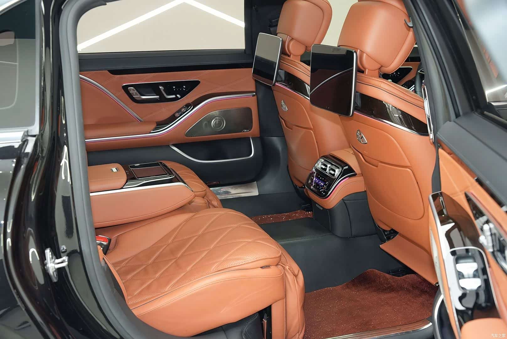 Maybach S-Class, 2021 9