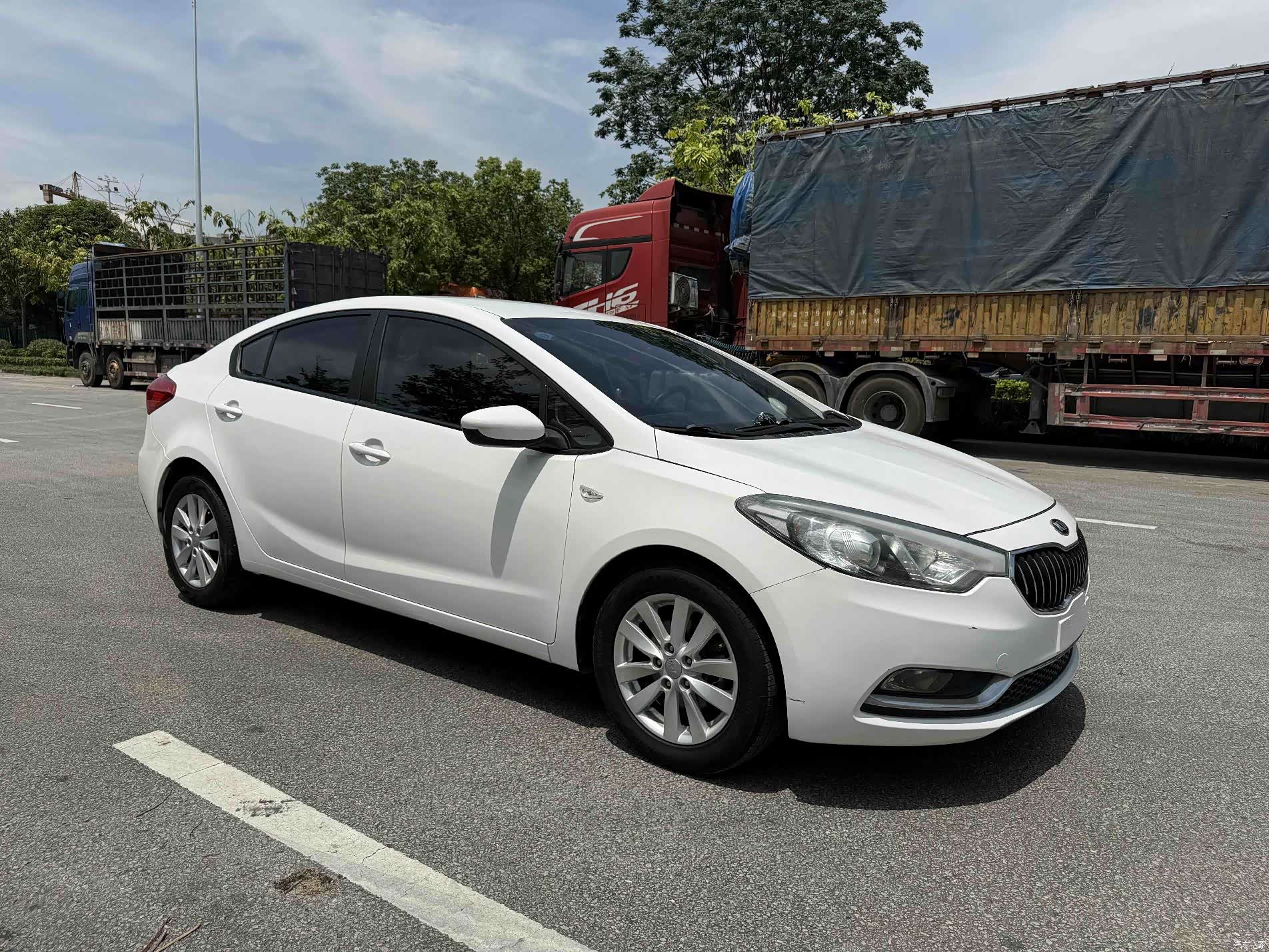 Kia K3, 2013 3