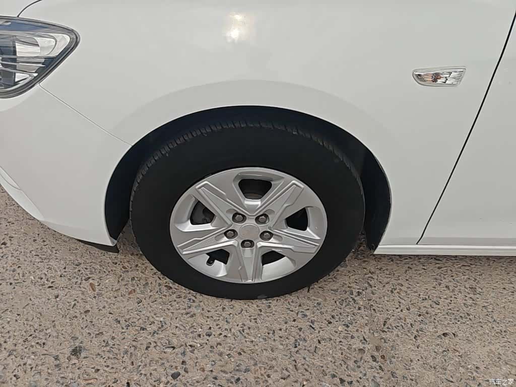 Chevrolet 320, 2018 23