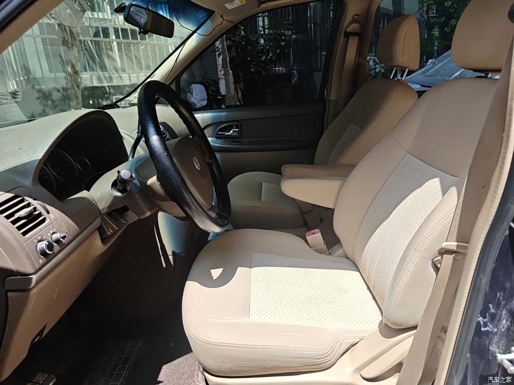 Buick GL8, 2015 8
