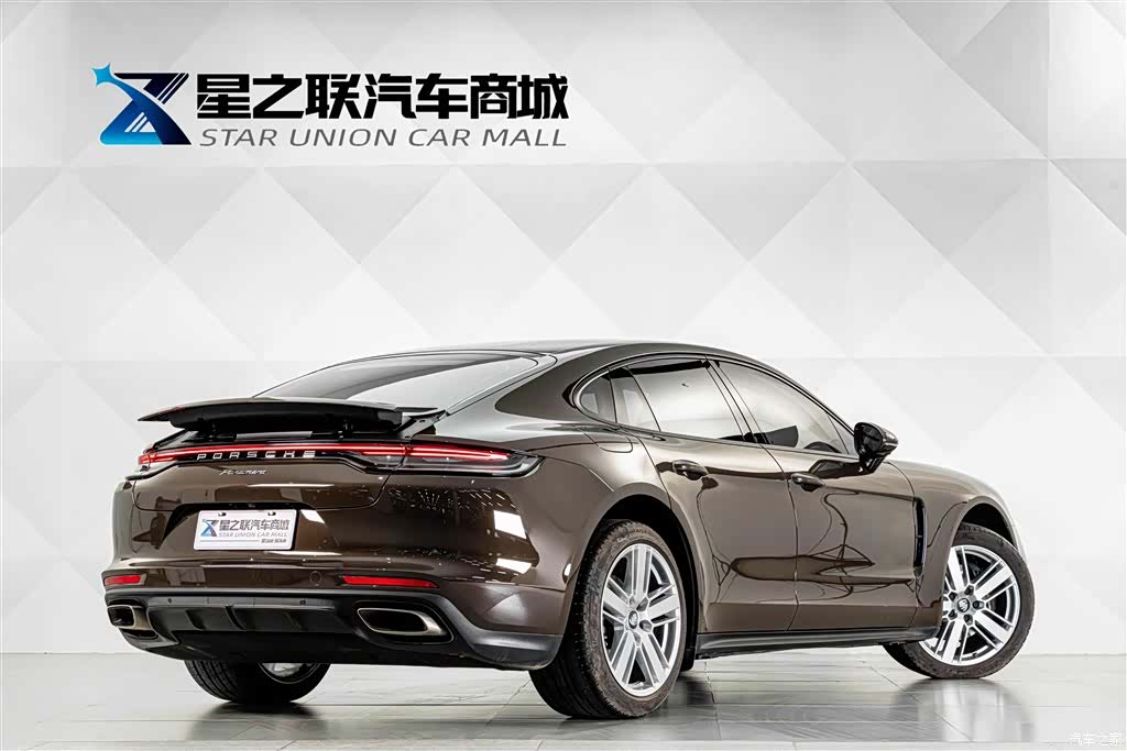 Porsche Panamera, 2022 6