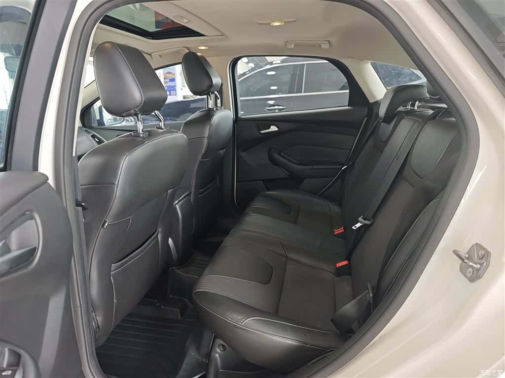 Ford Focus, 2014 6