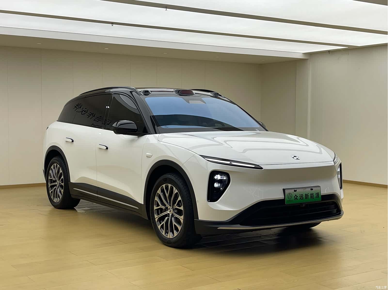 NIO ES6, 2024 4