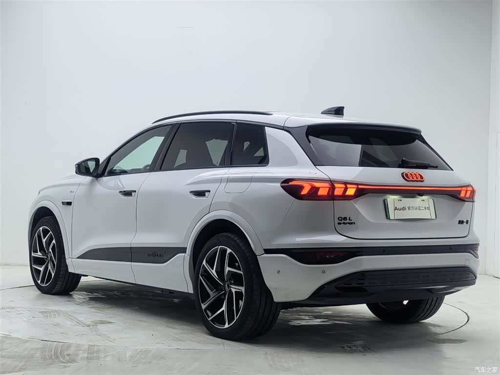 Audi e-tron, 2025 7